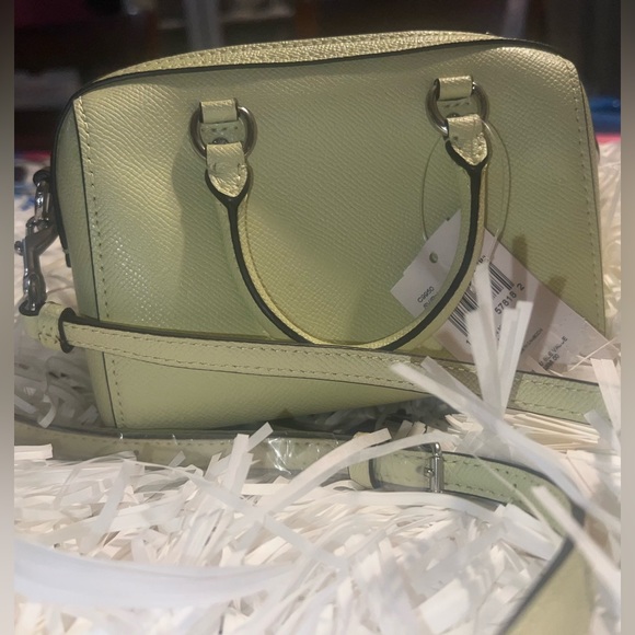 NWT!! Coach pale lime mini purse - Picture 3 of 6